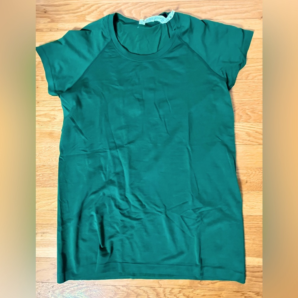 Lululemon TShirt